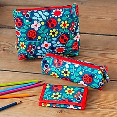 Children's wash bags & purses