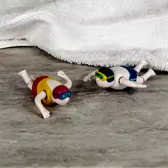 Wind-Up Swimming Figurine