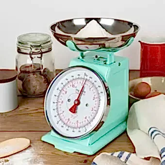 Kitchen Scales - Pistachio