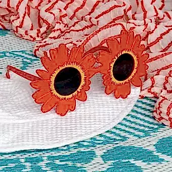 Funglasses - Red sunflower sunglasses
