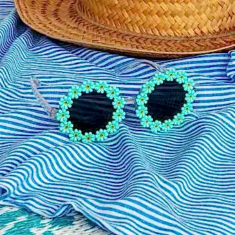 Funglasses - Green daisy sunglasses