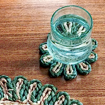 Corn husk coaster - Blue