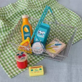 Wooden shopping playset with basket