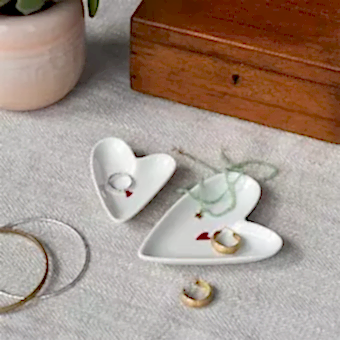 Glossy ceramic trinket dish - Heart