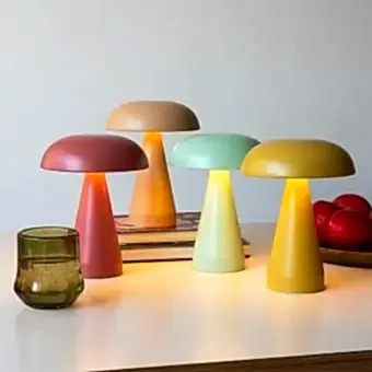 Dimmable mushroom touch lamp