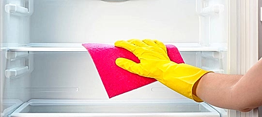 refrigerator cleaning using cloth